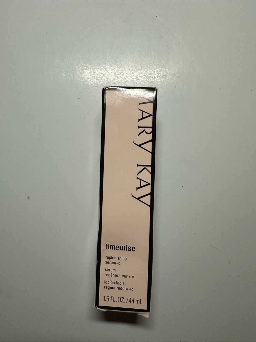 Mary Kay TimeWise Replenishing Serum + C - Beige and Black Packaging